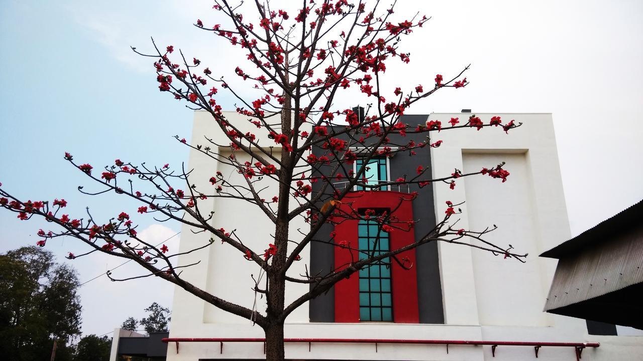 Max Hotels Jabalpur Ngoại thất bức ảnh